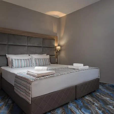 Flower Street Hotel Nesebar