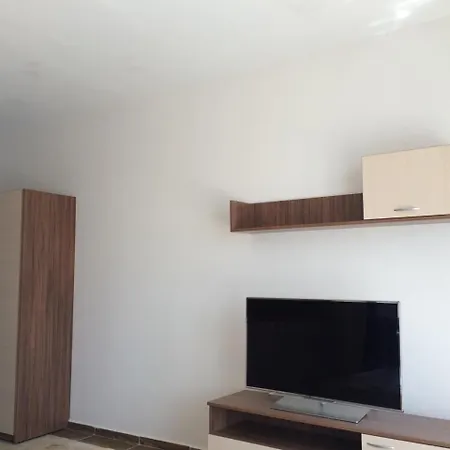 Hotel Flower Street 4*