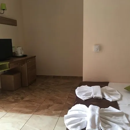 Hotel Flower Street 4*